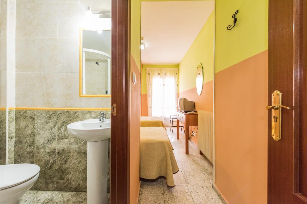 Hostal Arkanta Arganda Del Rey Bilik gambar