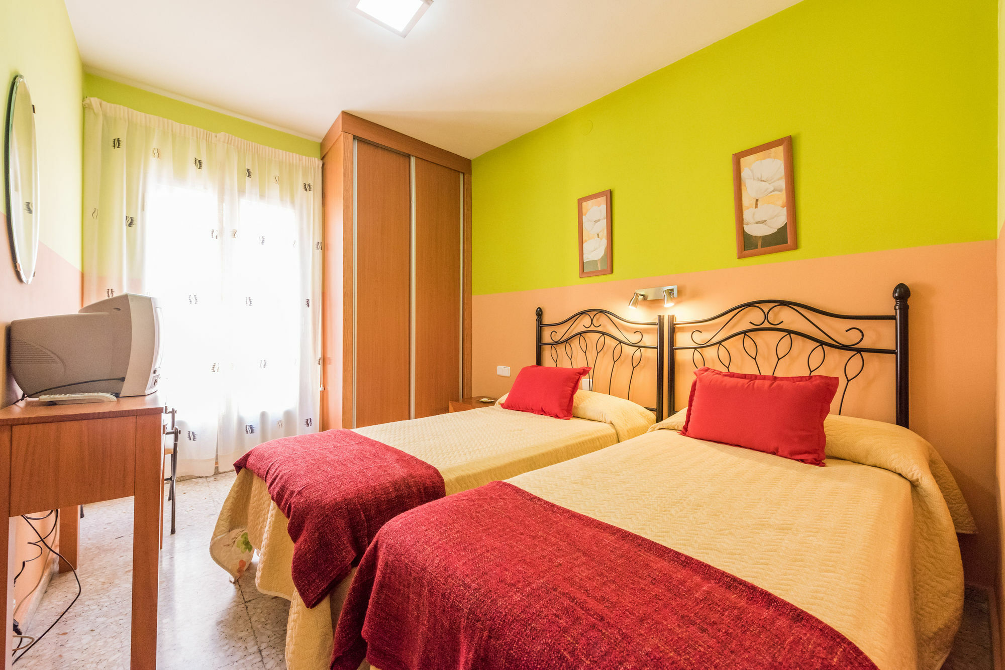 Hostal Arkanta Arganda Del Rey Luaran gambar