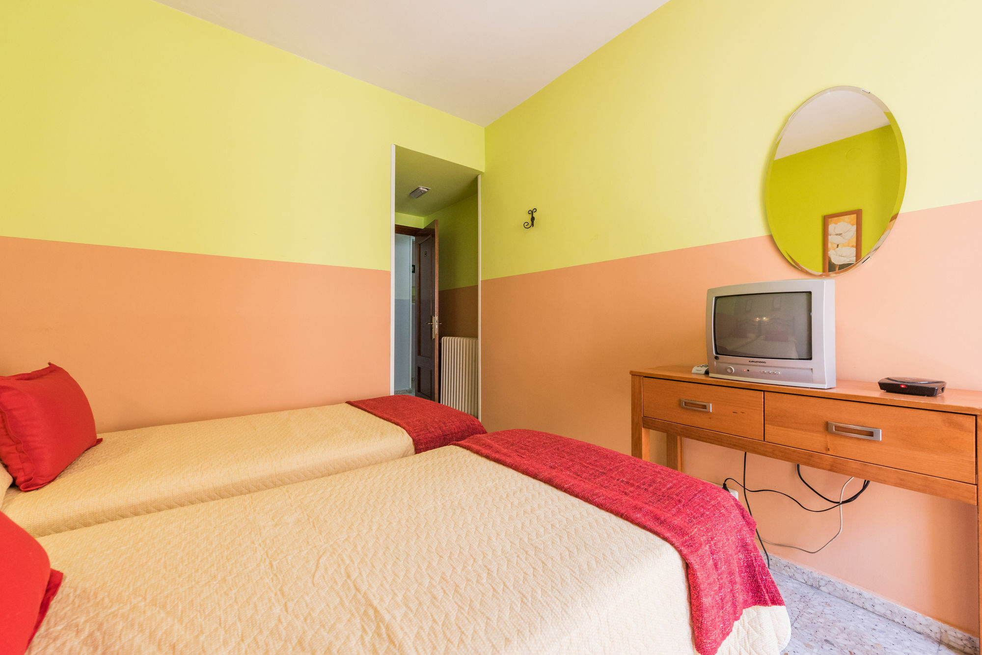 Hostal Arkanta Arganda Del Rey Luaran gambar