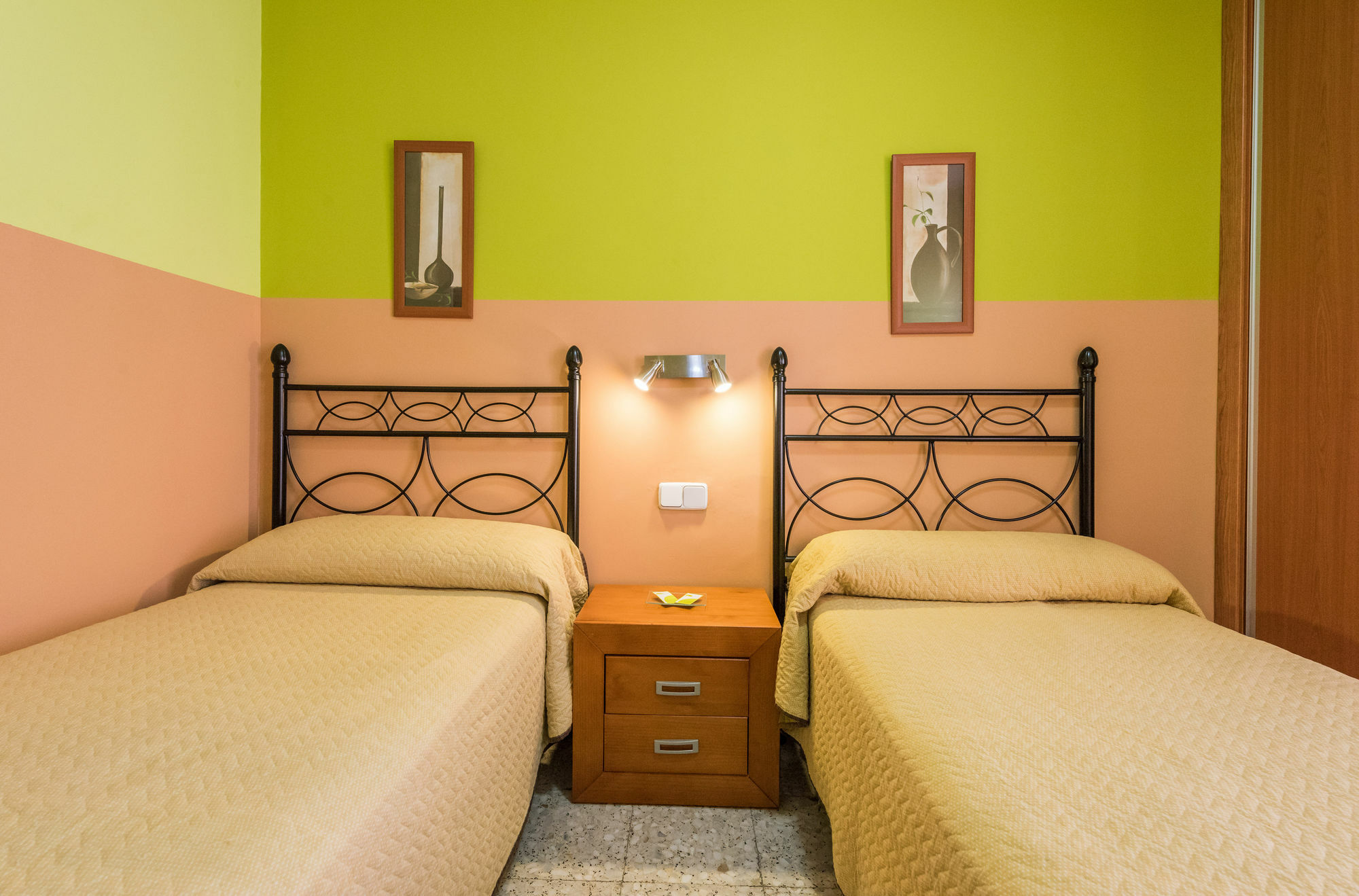 Hostal Arkanta Arganda Del Rey Luaran gambar